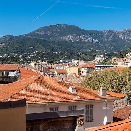 Between The Roofs Of Menton Old Town And The Sea Экстерьер фото